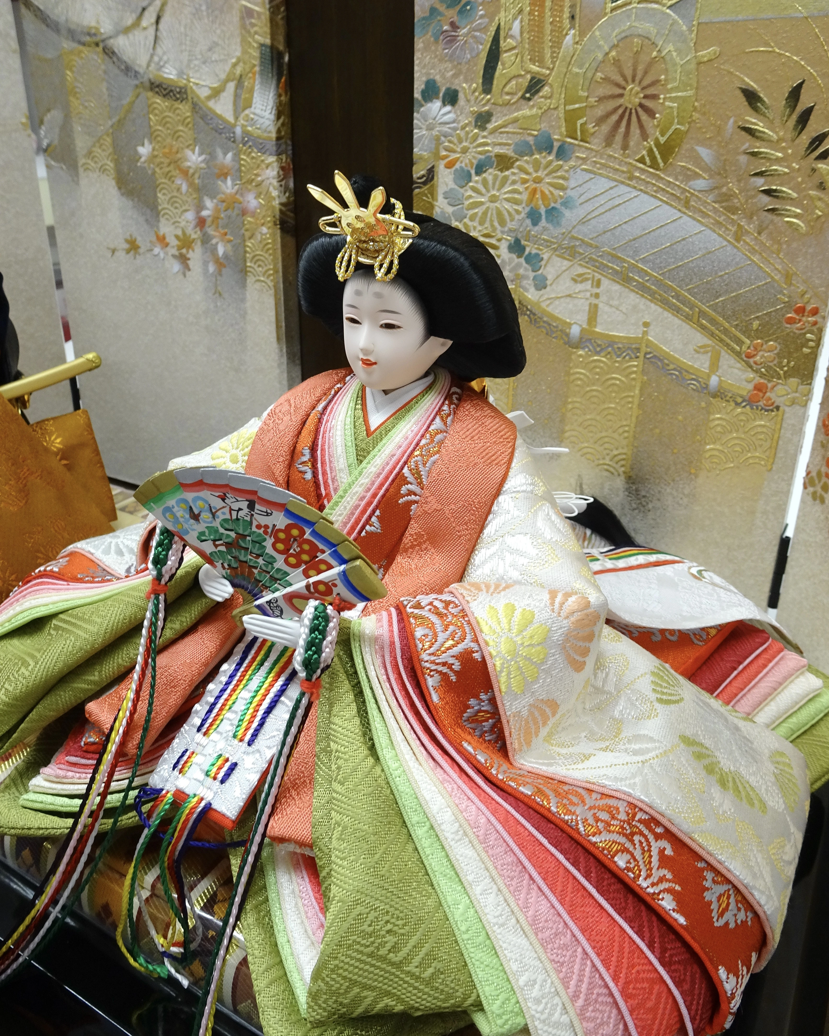 愛情とクリエイティブが織り成す雛人形の世界へようこそ